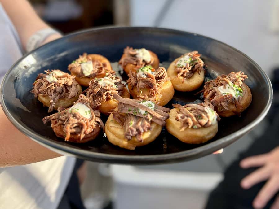 Auckland: Harbour Sailing Cruise with 3-Course Dinner - Waitematā Harbour at sunset and after dark