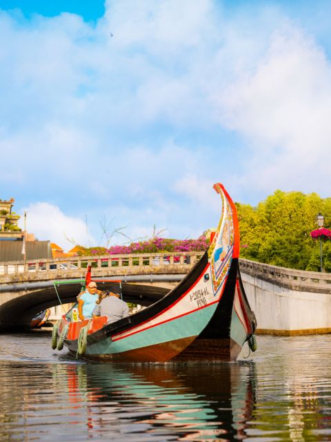 Aveiro: Scenic Guided Boat Tour - The 45-minute route through Aveiro’s canals