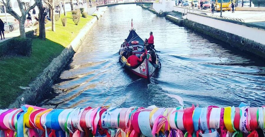 Aveiro: Walking Tour, Boat Cruise, Sweets & Church Entrance - Starting in Aveiro’s sacred center