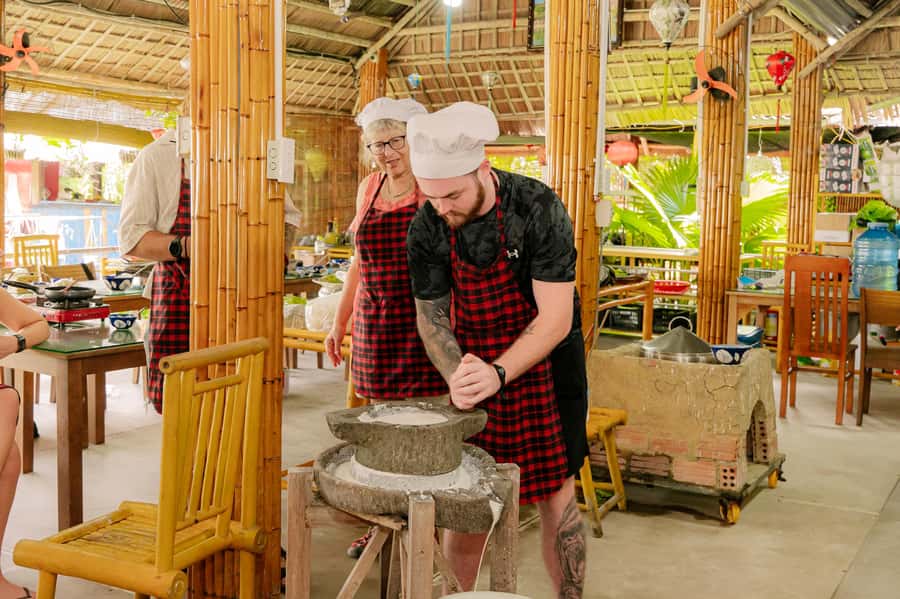 Ba Tran: Hoi An Basket Boat Ride in Water Coconut Forest - Booking and cancellation advice