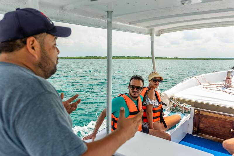 Bacalar: 3 Hour Boat Trip with Swimming & Drinks - Cenote Cocalitos and the changing colors