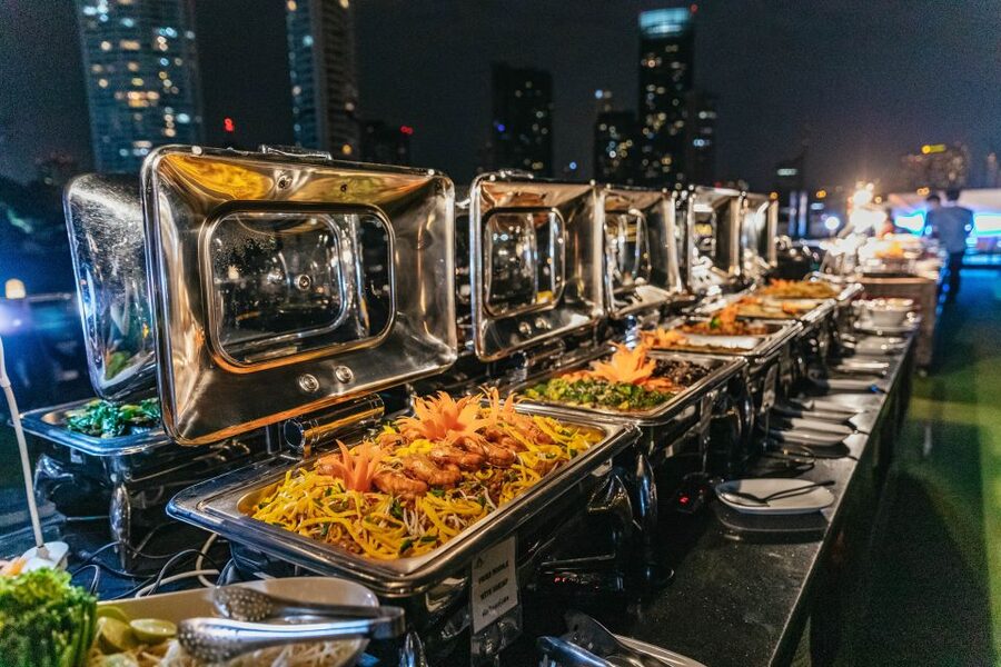 Bangkok: Alangka Luxury Buffet Dinner Cruise With Live Music - What $31 gets you, and what it does not