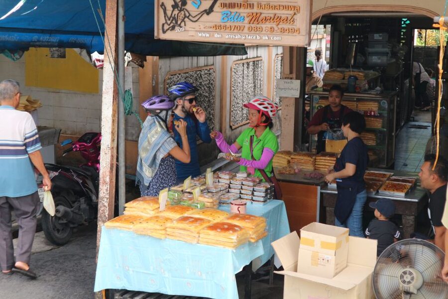 Bangkok: Bike and Canal Boat Tour with Lunch - The best parts at a glance