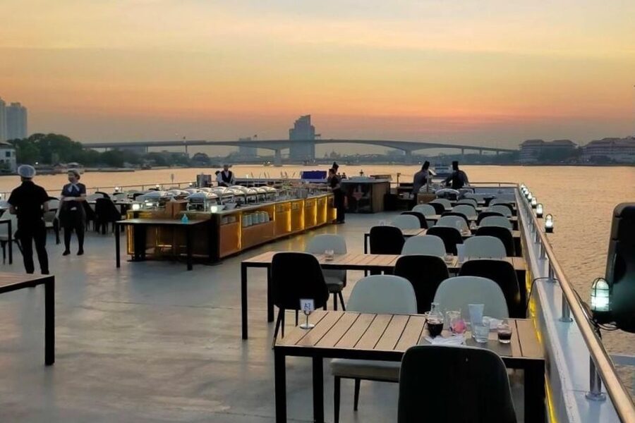 Bangkok: Chao Phraya Buffet Dinner Viva Alangka Cruise - Who will enjoy Viva Alangka most?