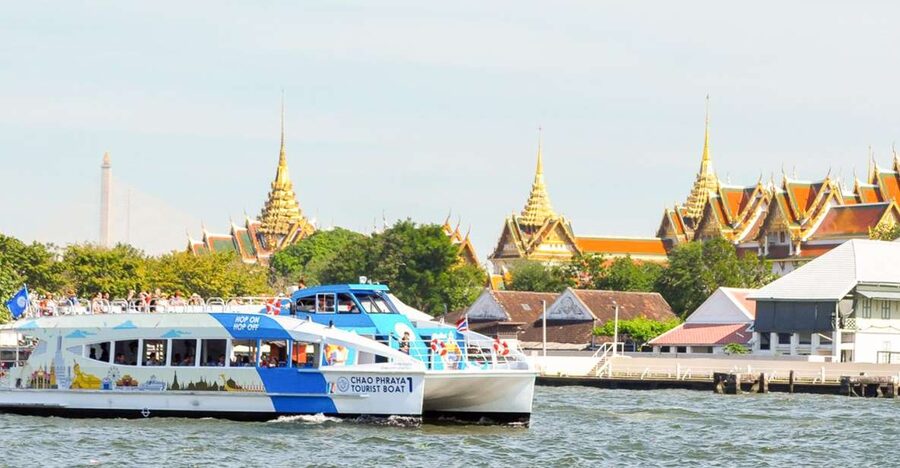 Bangkok: Chao Phraya River Hop-on Hop-off Boat - Sathorn to Iconsiam: a comfortable first stretch