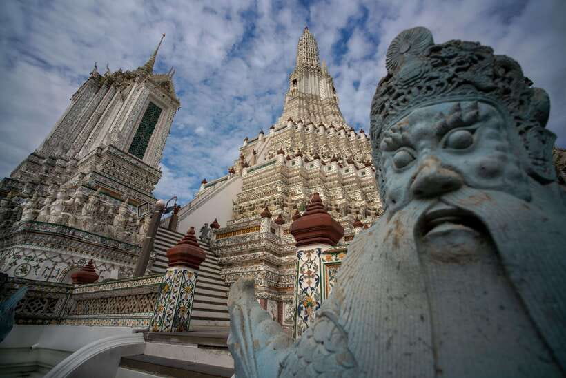 Bangkok: Longtail Boat Canal Tour to Wat Arun - Wat Paknam’s emerald pagoda and Giant Golden Buddha