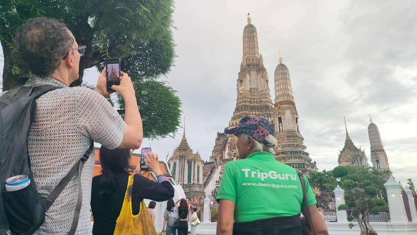 Bangkok: Longtail Boat Canal Tour to Wat Arun - Returning by boat along the Chao Phraya