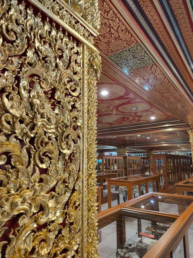 Bangkok: Longtail Boat Canal Tour to Wat Arun - Wat Arun, the Temple of Dawn