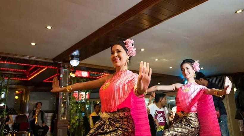 Bangkok: Luxury White Dinner Cruise Free Flow Beer and Wine - Who should book this cruise?
