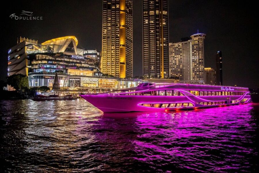 Bangkok: Opulence Luxury Chao Phraya Dinner Cruise - The welcome dance and first minutes aboard