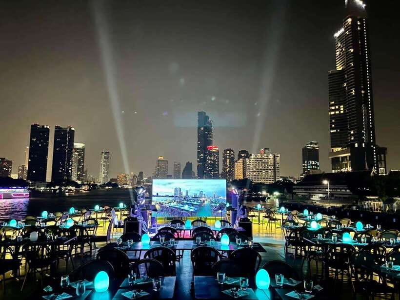 Bangkok: Royal Princess River Dinner Cruise with Live Music - The Chao Phraya route, stop by stop