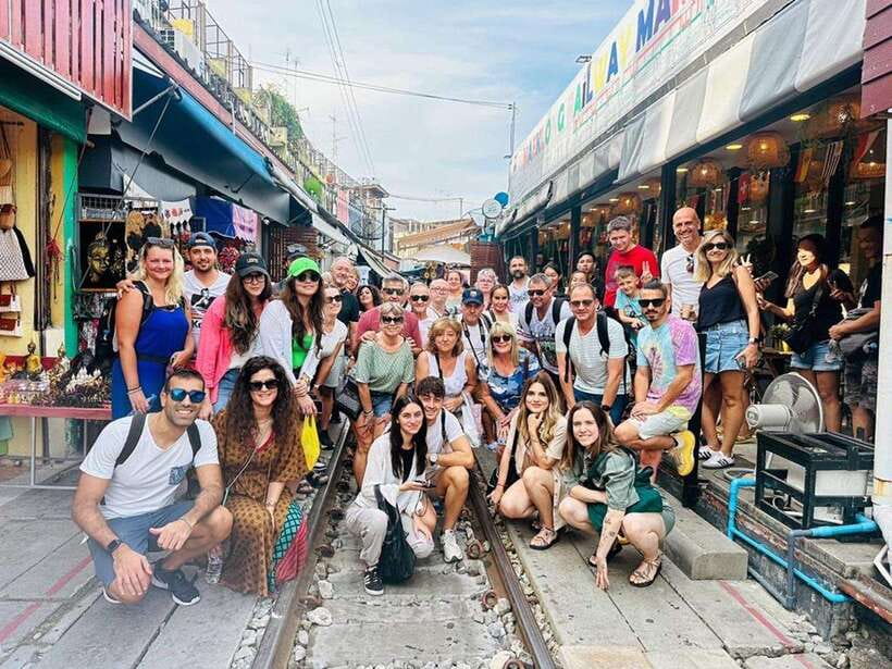 Bangkok: Train Market & Floating Market with Boat Ride - Why these two markets make a good Bangkok day trip