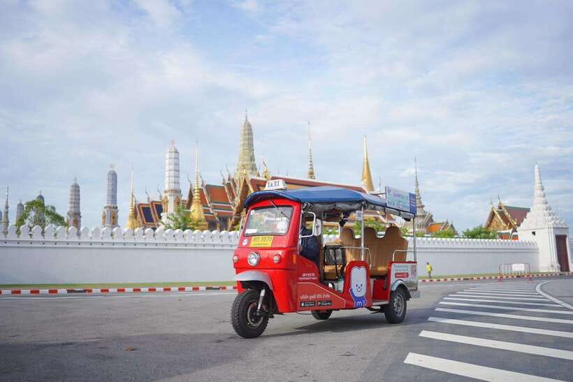 Bangkok: Tuk Tuk Day Pass App & Boat Chao Phraya River - Key points at a glance