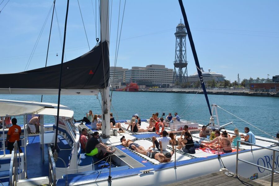Barcelona: Catamaran Cruise with optional Live Jazz Music - A 90-minute break that does not overstay