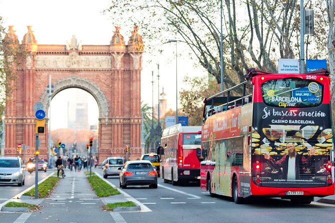 Barcelona City Tour Hop-On Hop-Off with Optional Boat - Who should book this Barcelona tour?