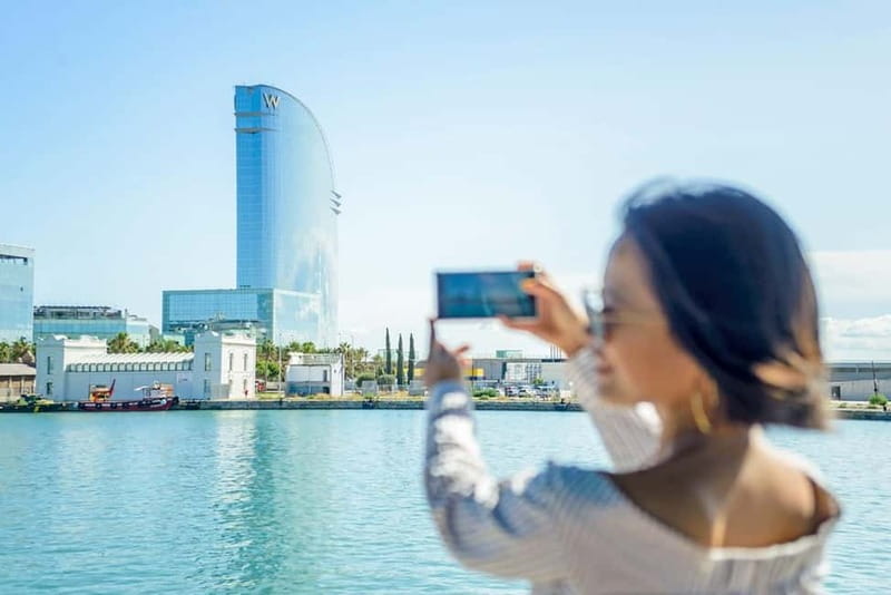 Barcelona: Helicopter, Boat Ride & Old Town Private Tour - Key points before you book