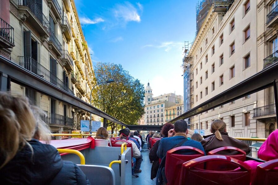Barcelona: Hop-On Hop-Off Bus with Sailing Cruise - Seeing Port Vell and Port Olímpic from the catamaran