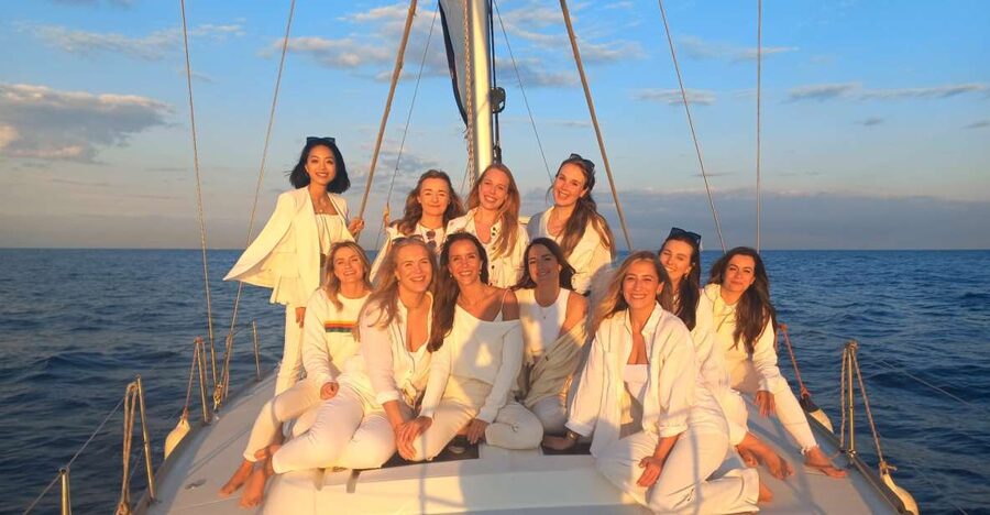 Barcelona: Luxury Private Yacht Daytime Cruise - Quick takeaways from the Barcelona yacht cruise