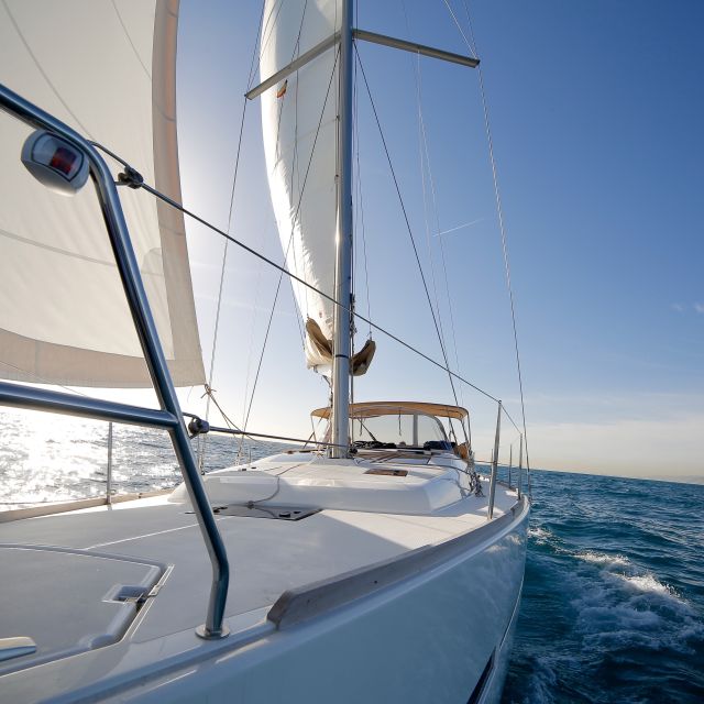 Barcelona: Midday or Sunset Sailing with Open Bar and Snacks - Who will enjoy this most?