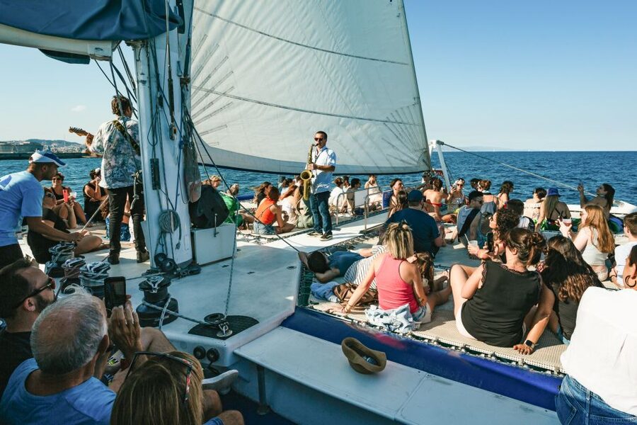 Barcelona: Sunset Catamaran Cruise with Live Music - Is $33 a fair price?