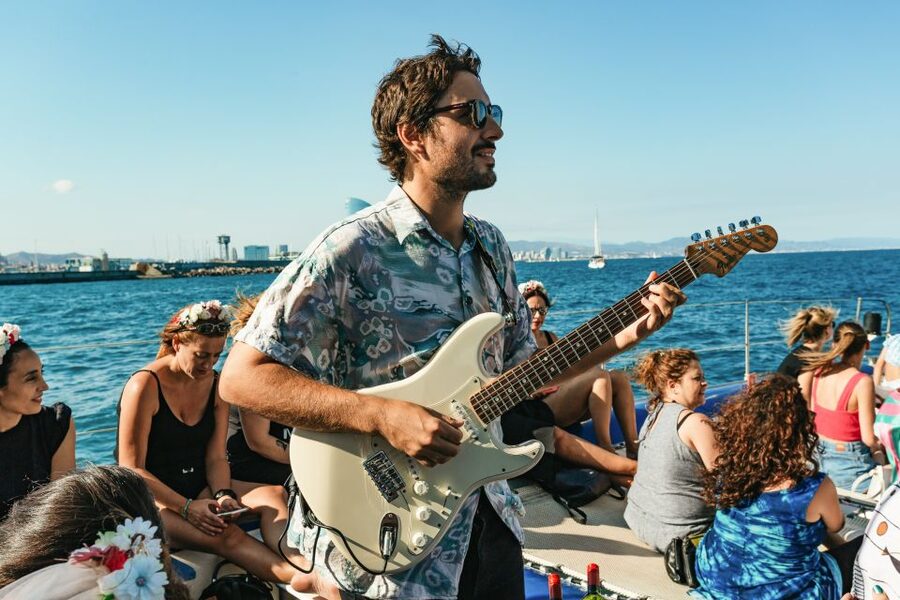 Barcelona: Sunset Catamaran Cruise with Live Music - How long the sailing feels