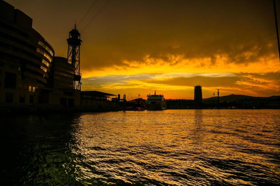 Barcelona: Unique Sunset Sailing Tour with Tapas & Open Bar - Who will enjoy this sailing most