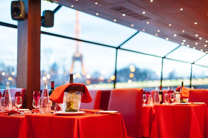 Bateaux Mouches Dinner Cruise on the Seine River in Paris - The Seine route, from the Eiffel Tower to Notre Dame