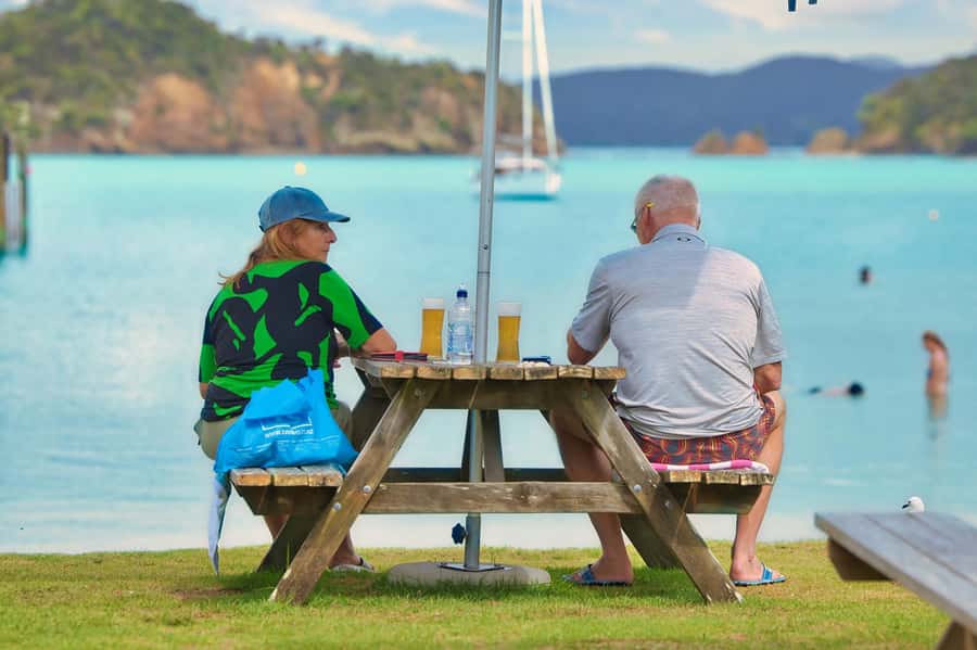 Bay of Islands: Discover the Bay Cruise with Island Lunch - The Hole in the Rock, the trip’s big moment