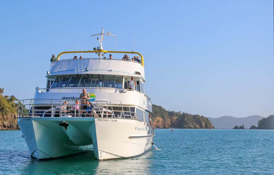 Bay of Islands: Discover the Bay Cruise with Island Lunch - Otehei Bay and the island lunch