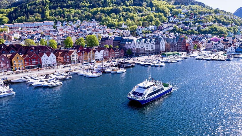 Bergen: Mostraumen Fjord Cruise with Local Guide - Seeing Bryggen from the water