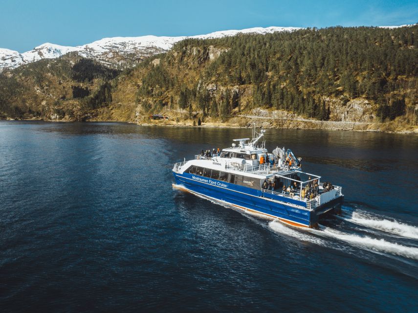 Bergen: Mostraumen Fjord Cruise - with Local Tour Guides - Reaching the narrow Mostraumen Channel