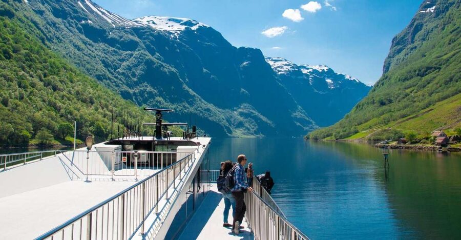 Bergen: Viking Village, Nærøyfjord Cruise & Flåm Railway - The essential details at a glance