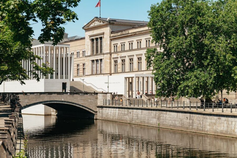Berlin: 1-Hour City Tour by Boat with Guaranteed Seating - The Audio Guide: Useful, but Bring Patience