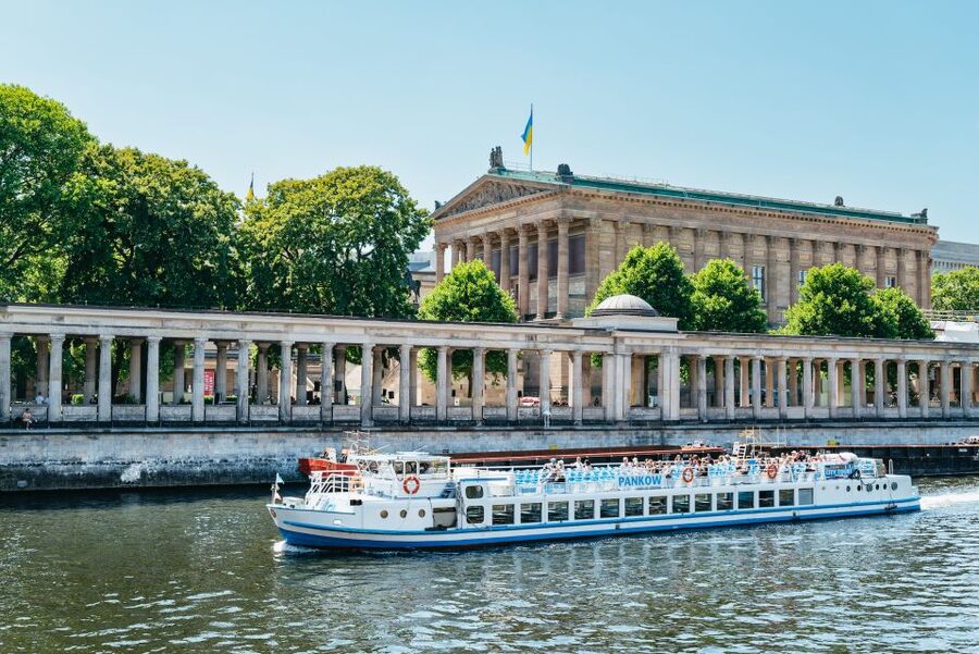 Berlin: 1-Hour City Tour by Boat with Guaranteed Seating - What the One-Hour Route Actually Shows You