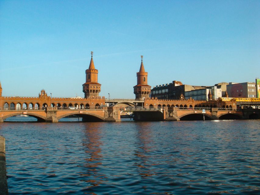 Berlin: 2.5-Hour East Side Boat Cruise with Commentary - Berlin Cathedral and the Humboldt Forum