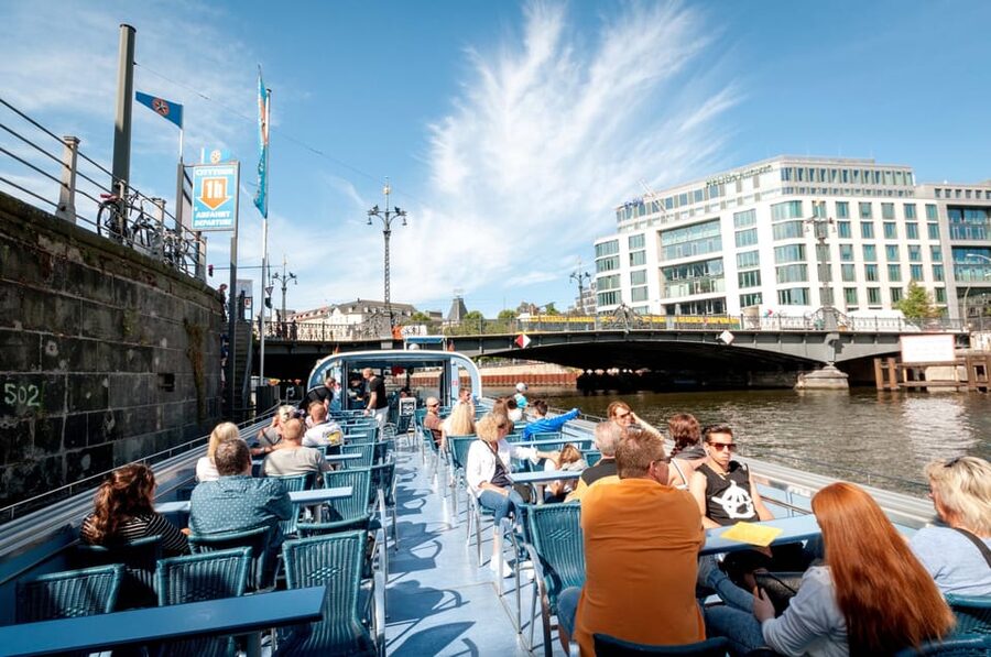 Berlin: 3.25-Hour Spree & Landwehrkanal Boat Tour - Potsdamer Platz and the German Museum of Technology