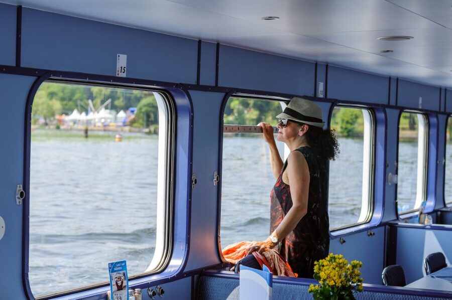 Berlin: 3-Hour World Heritage Cruise to Potsdam - Leaving Wannsee and heading toward Kladow