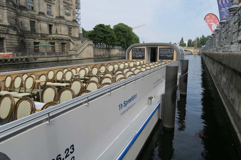 Berlin: Boat Sightseeing Cruise with Audioguide - The Reichstag and Berlin’s government quarter