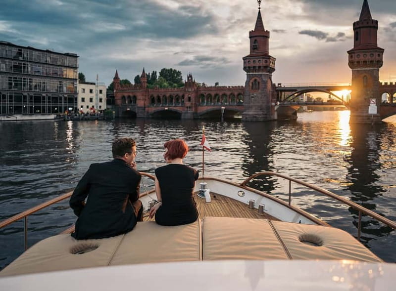 Berlin: Boat Sightseeing Tour on Electric Motor Yacht - Five things to know before boarding
