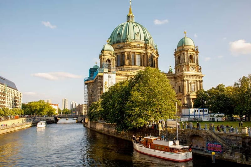 Berlin: Boat Sightseeing Tour on Electric Motor Yacht - Finding the jetty beside Berlin Cathedral