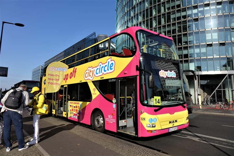 Berlin Combo Package: City Tour & Spree Boat Tour - Starting on Kurfürstendamm and seeing western Berlin
