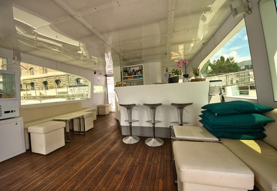 Berlin: Exclusive Boat Tour on a Solar-Powered Catamaran - The Mühlendamm lock is the route’s big event