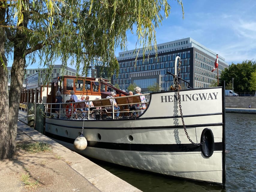 Berlin: Historic Boat Sightseeing City Center Tour - Berlin Cathedral and Museum Island from the Spree