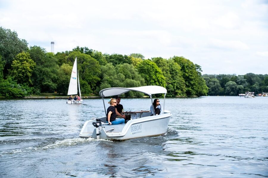 Berlin: Self-Drive Boat Tour - Following the Spree and choosing your own route