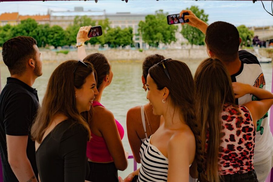 Best of Budapest Cruise - Seats, Crowds, and the Best Photo Strategy