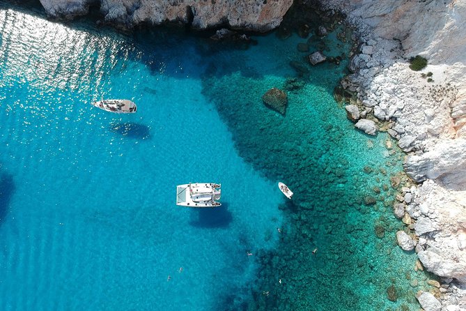 Best of Milos and Poliegos Catamaran snorkelling Cruise with BBQ - Cape Vani and Klima at the end of the route