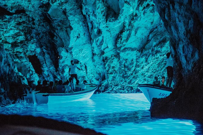 Blue cave, Mamma Mia and Hvar, 5 islands speedboat tour - The morning run to Biševo and the Blue Cave