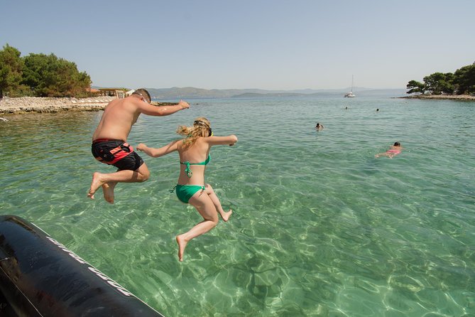Blue Lagoon & 3 Islands Small-Group Speedboat Tour - Maslinica on Šolta is a quiet final stop