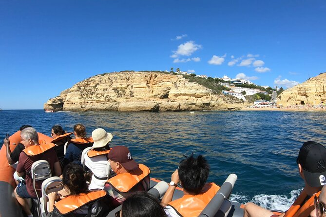 Boat trip to the caves of Benagil - Entering the famous Algar de Benagil