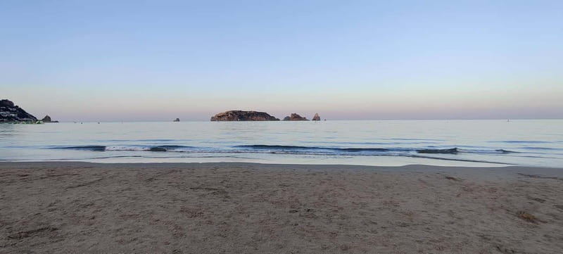 Boat trip to the Medes Islands, caves and stop for swimming - Key points at a glance